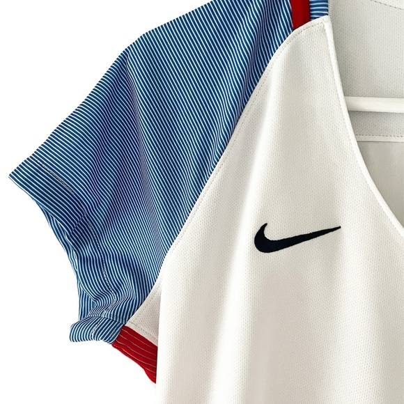 EUC Nike USA Women's Home Jersey Size L - Picture 4 of 11